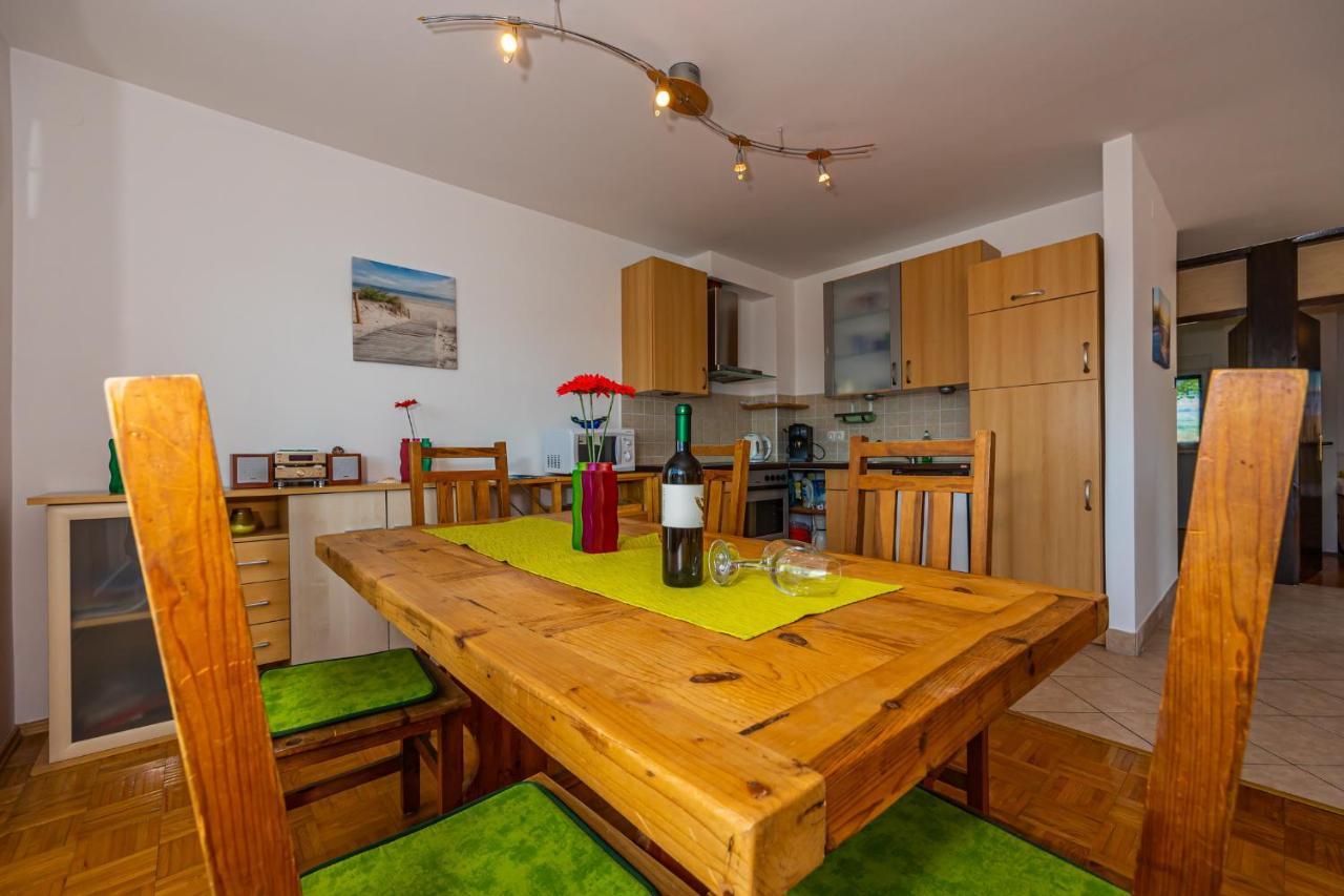 Apartment Svjetlana Dramalj Eksteriør billede